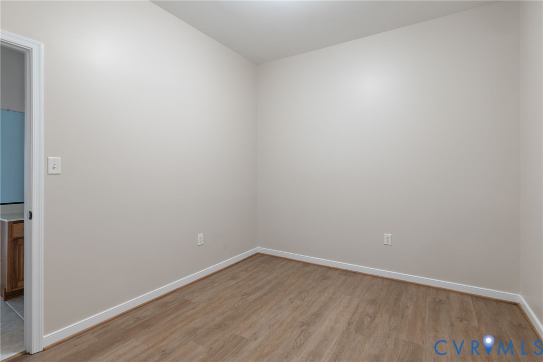 3019 Cove View Ln