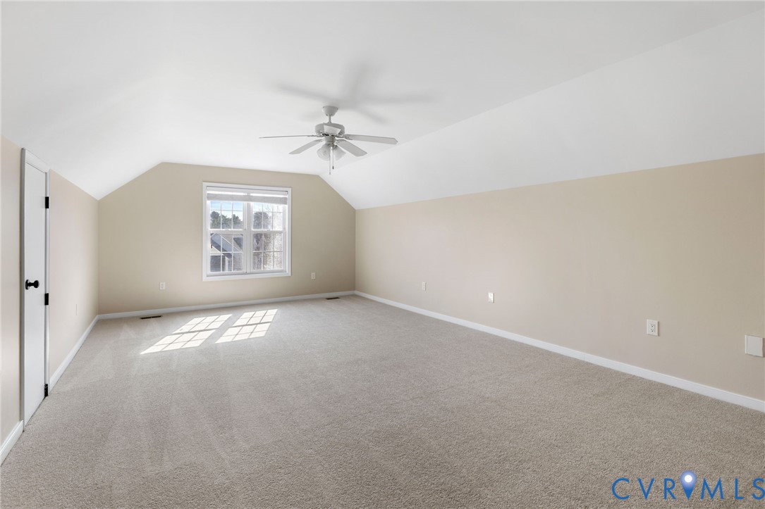 3019 Cove View Ln