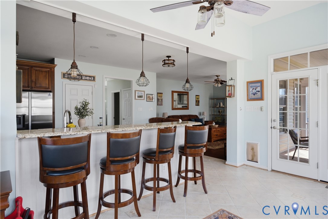 6419 Midday Ln