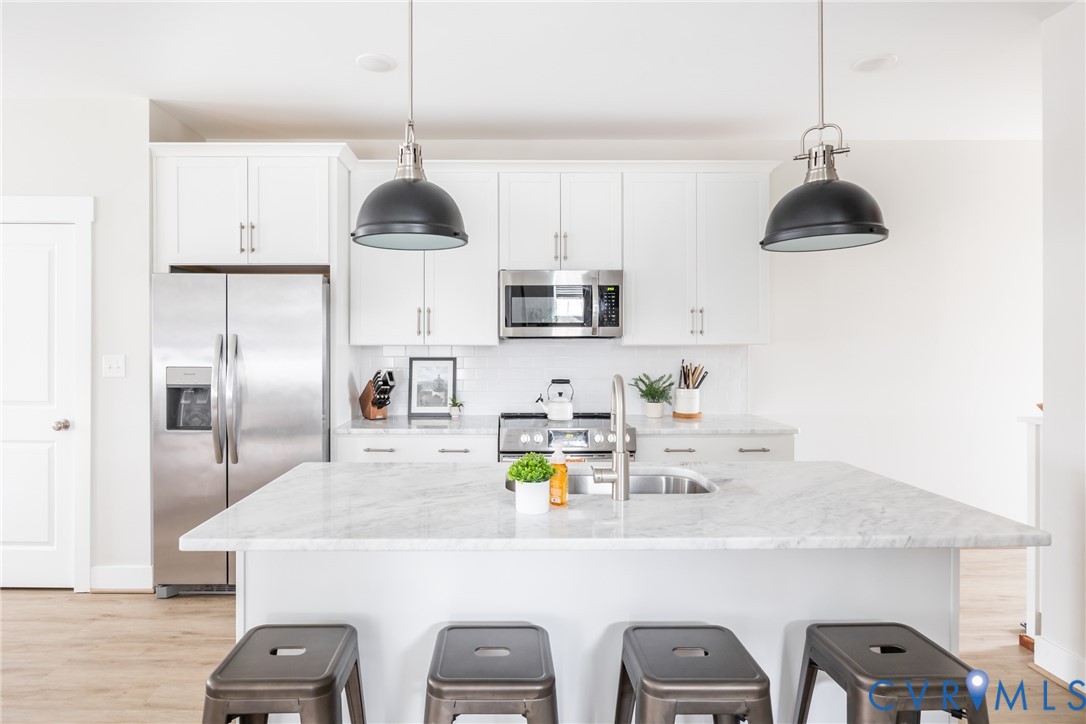 2019 Dinwiddie Ave