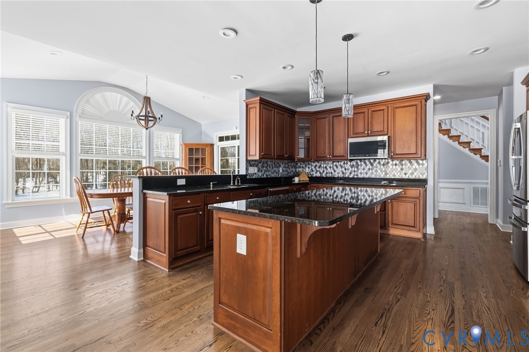 3765 Tilmans Farm Dr