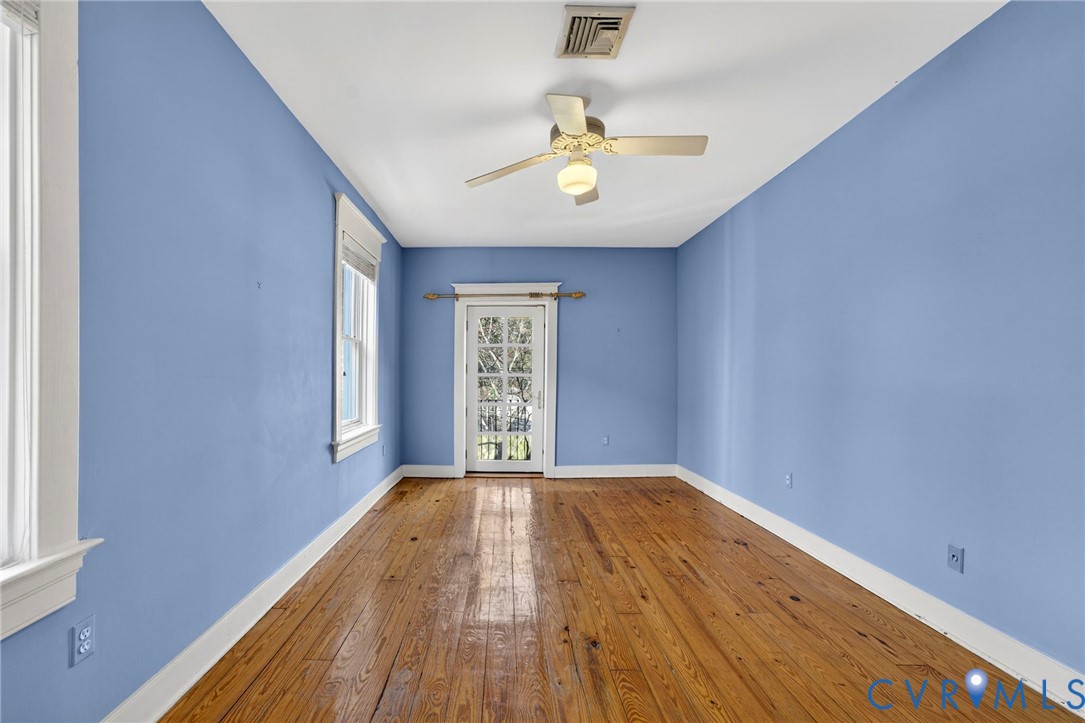 114 N 29th St