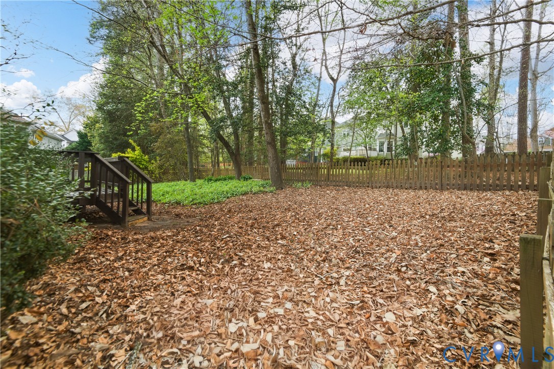 5408 Meadow Chase Rd