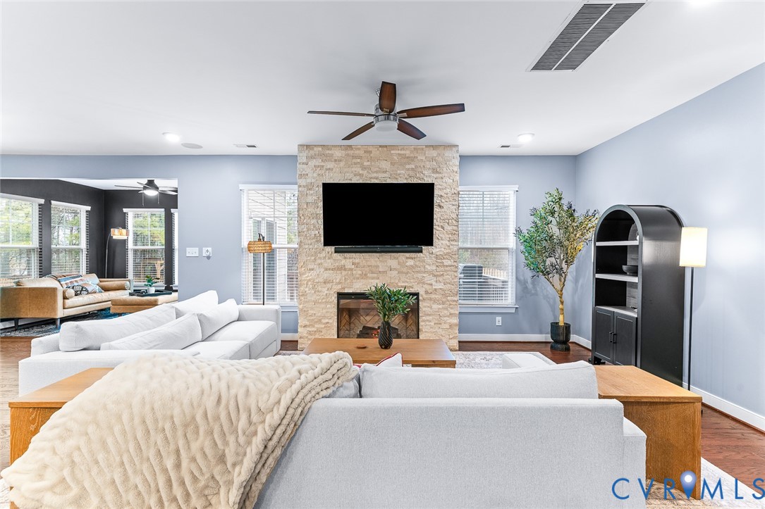 4801 Hidden Falls Ct