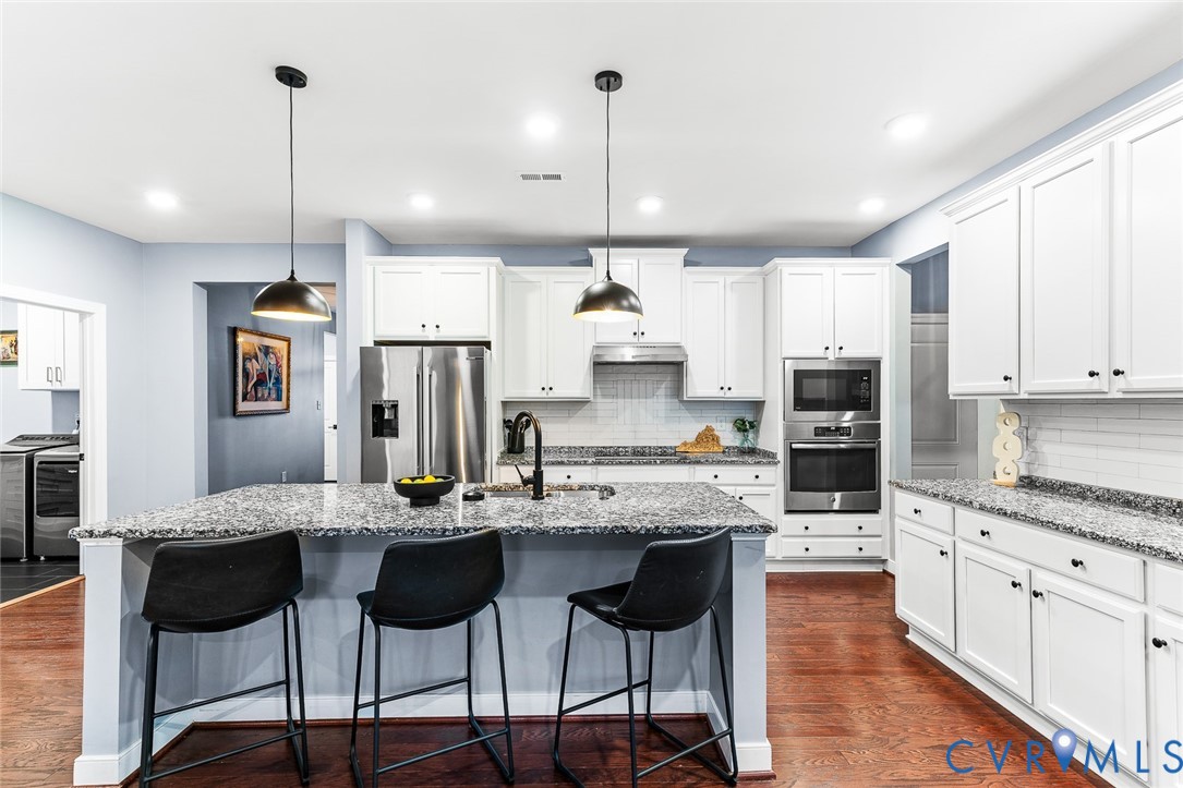 4801 Hidden Falls Ct