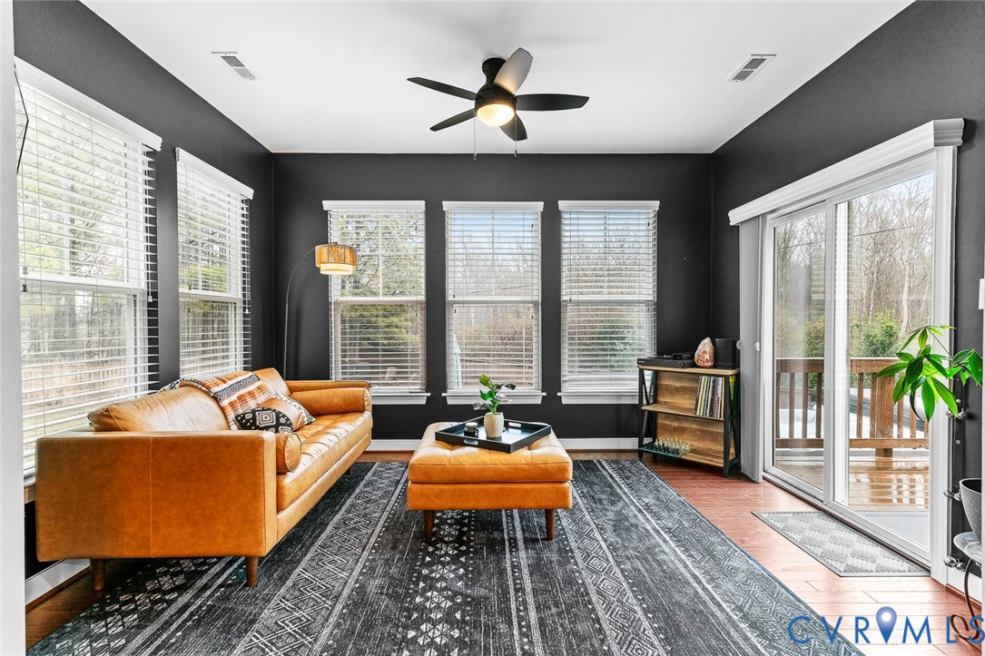 4801 Hidden Falls Ct