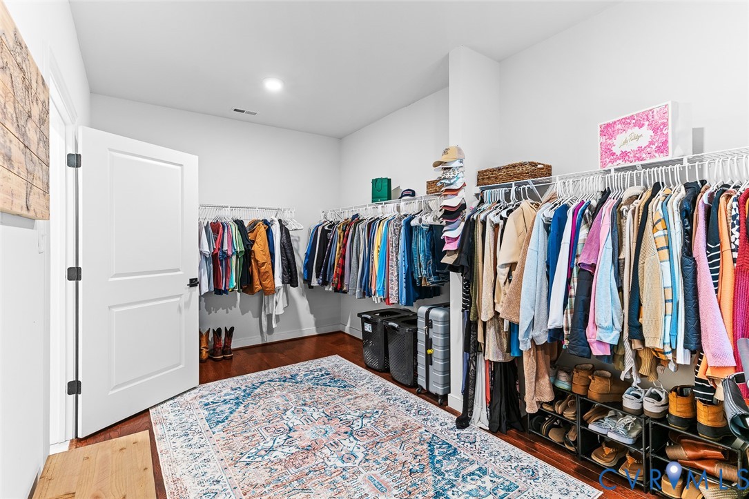 4801 Hidden Falls Ct