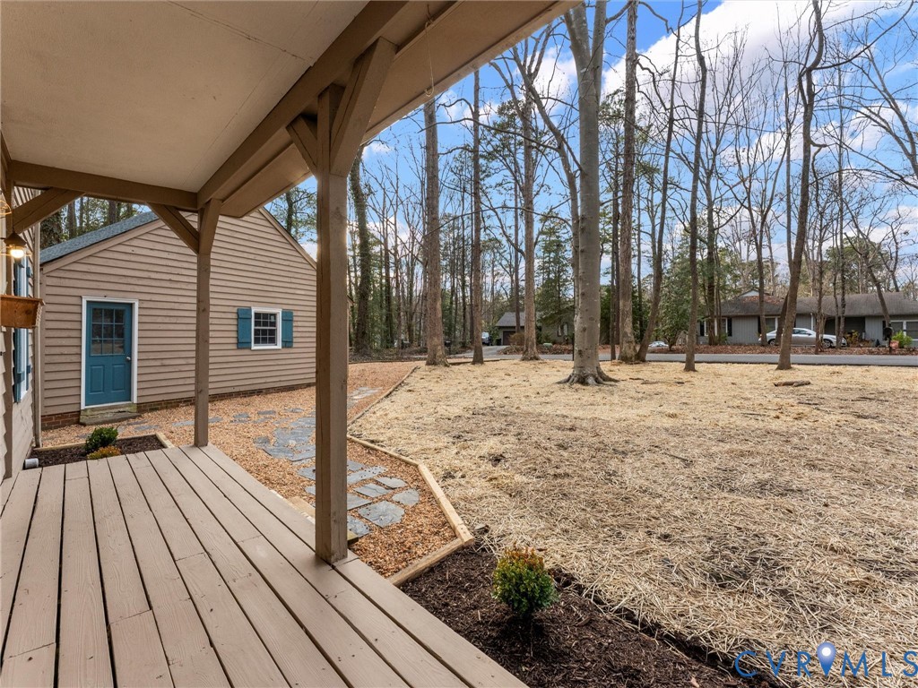 13613 Quail Hollow Ln