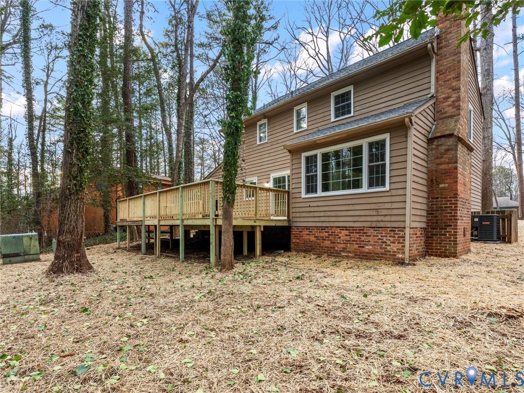 13613 Quail Hollow Ln