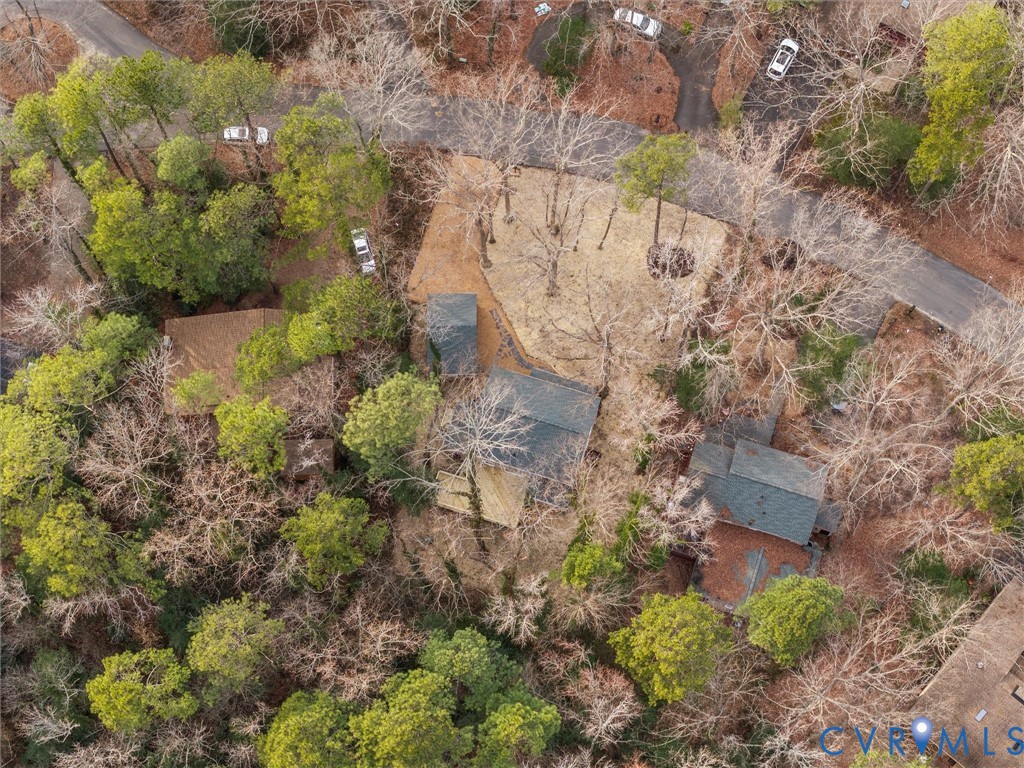 13613 Quail Hollow Ln