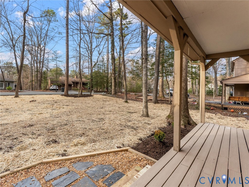 13613 Quail Hollow Ln