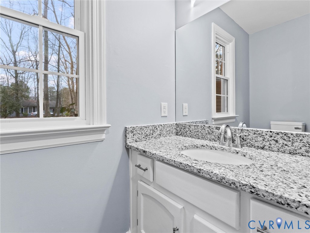 13613 Quail Hollow Ln