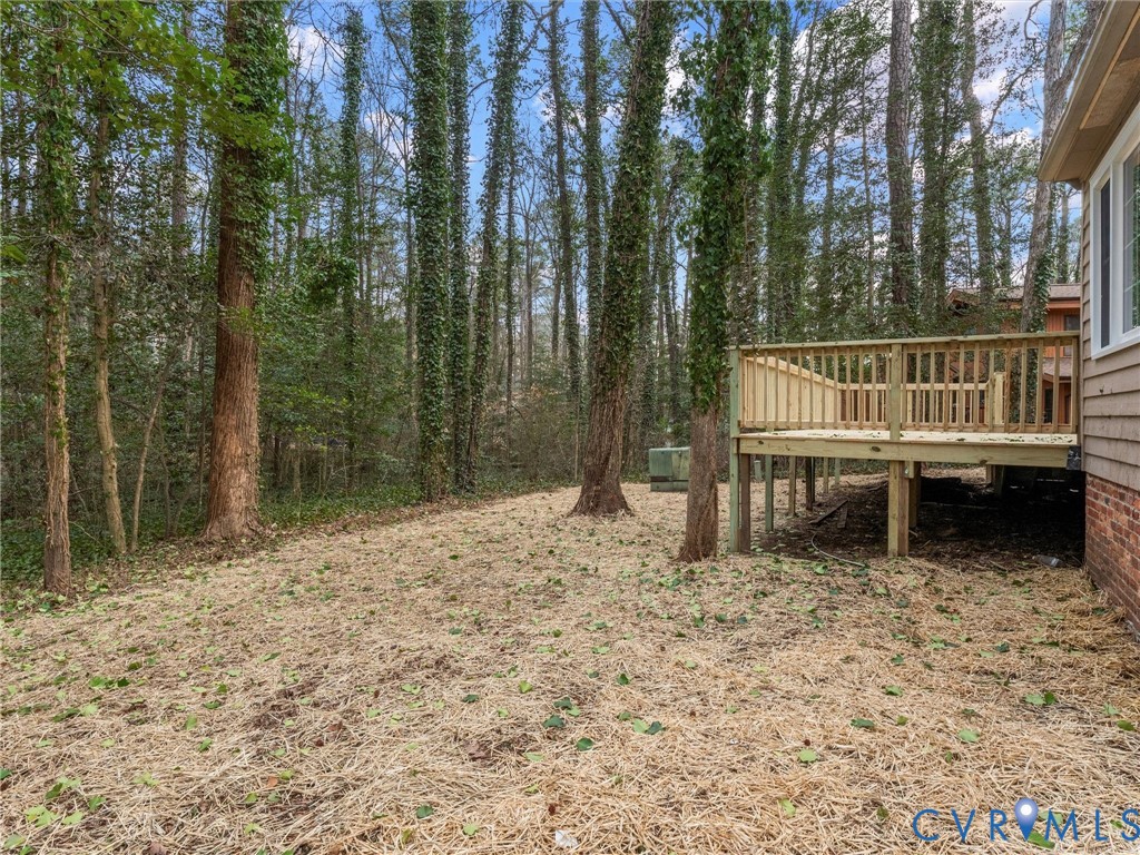 13613 Quail Hollow Ln