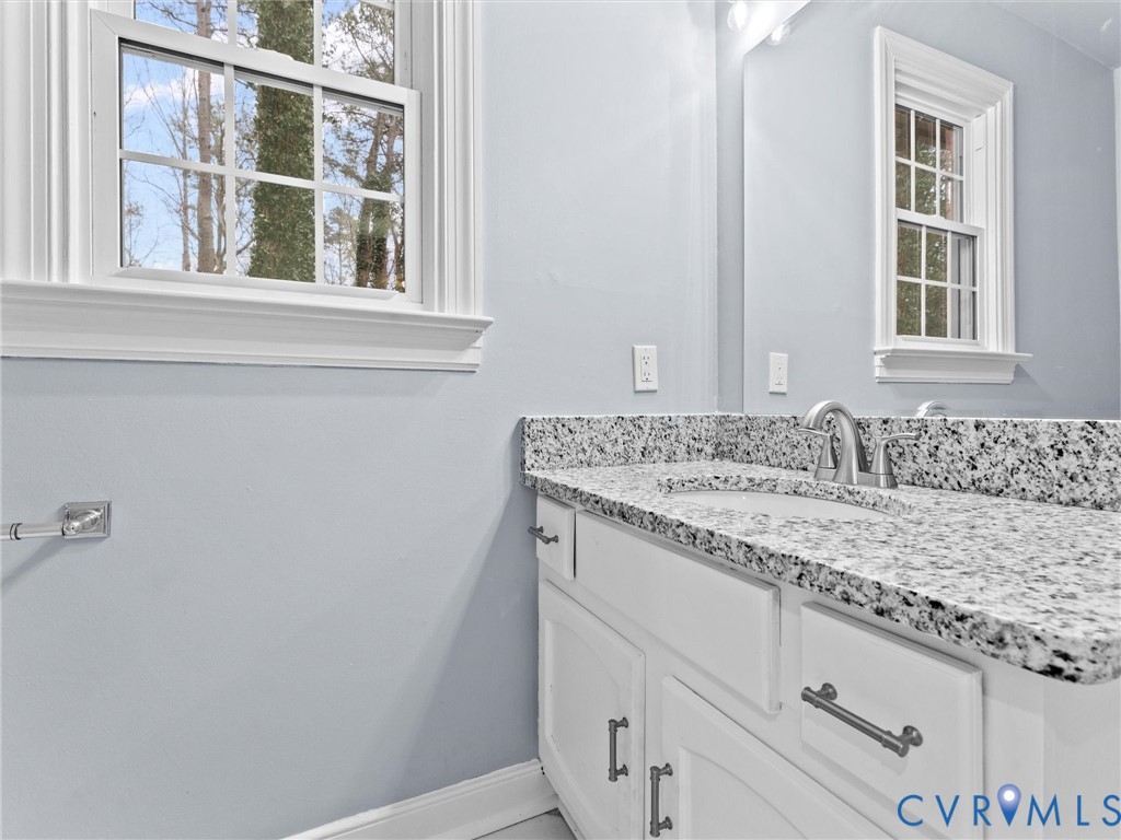 13613 Quail Hollow Ln