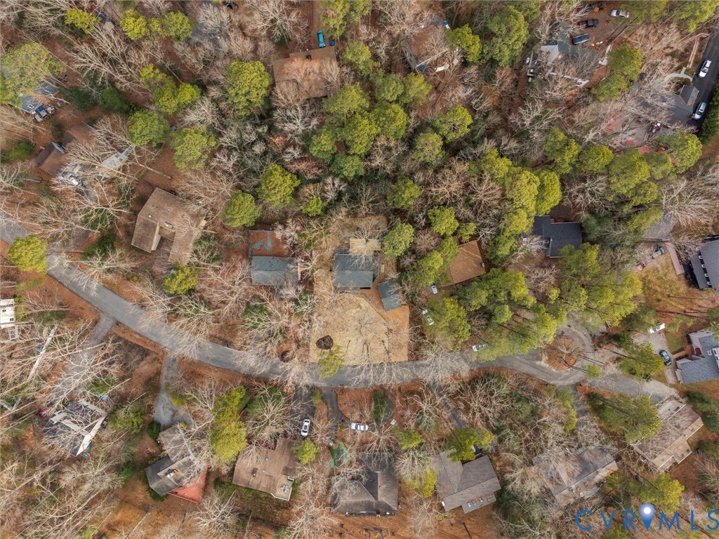 13613 Quail Hollow Ln