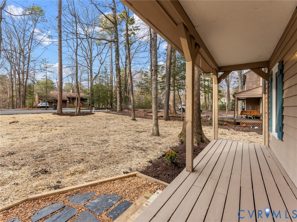 13613 Quail Hollow Ln