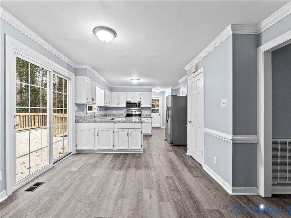 13613 Quail Hollow Ln