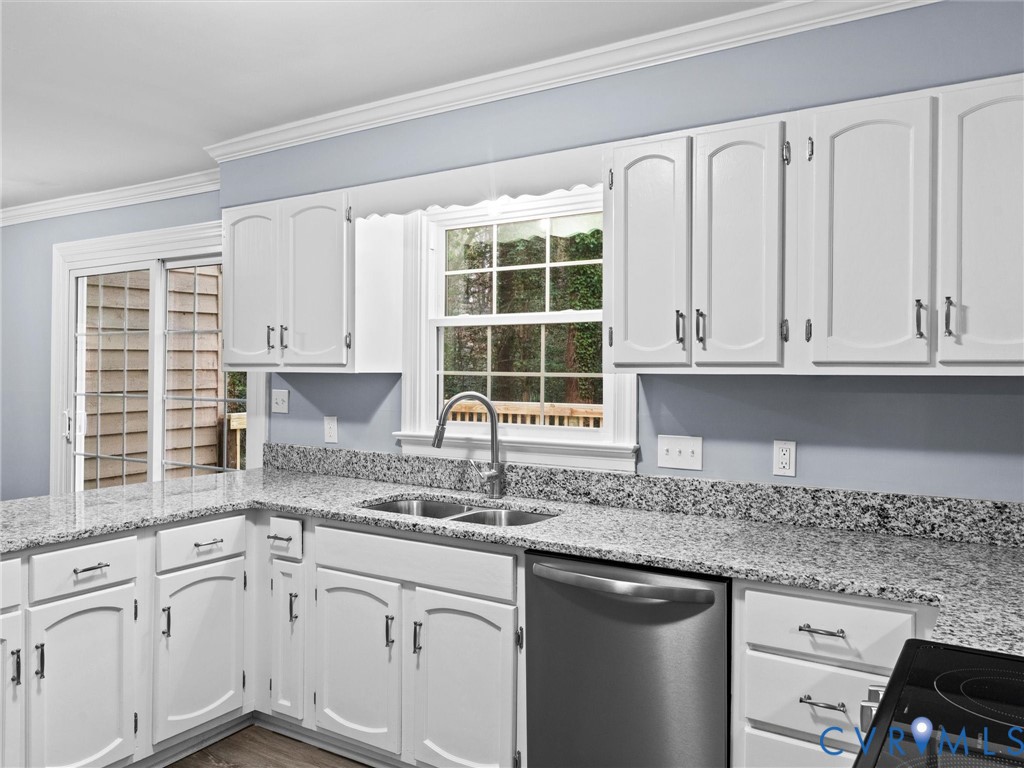 13613 Quail Hollow Ln