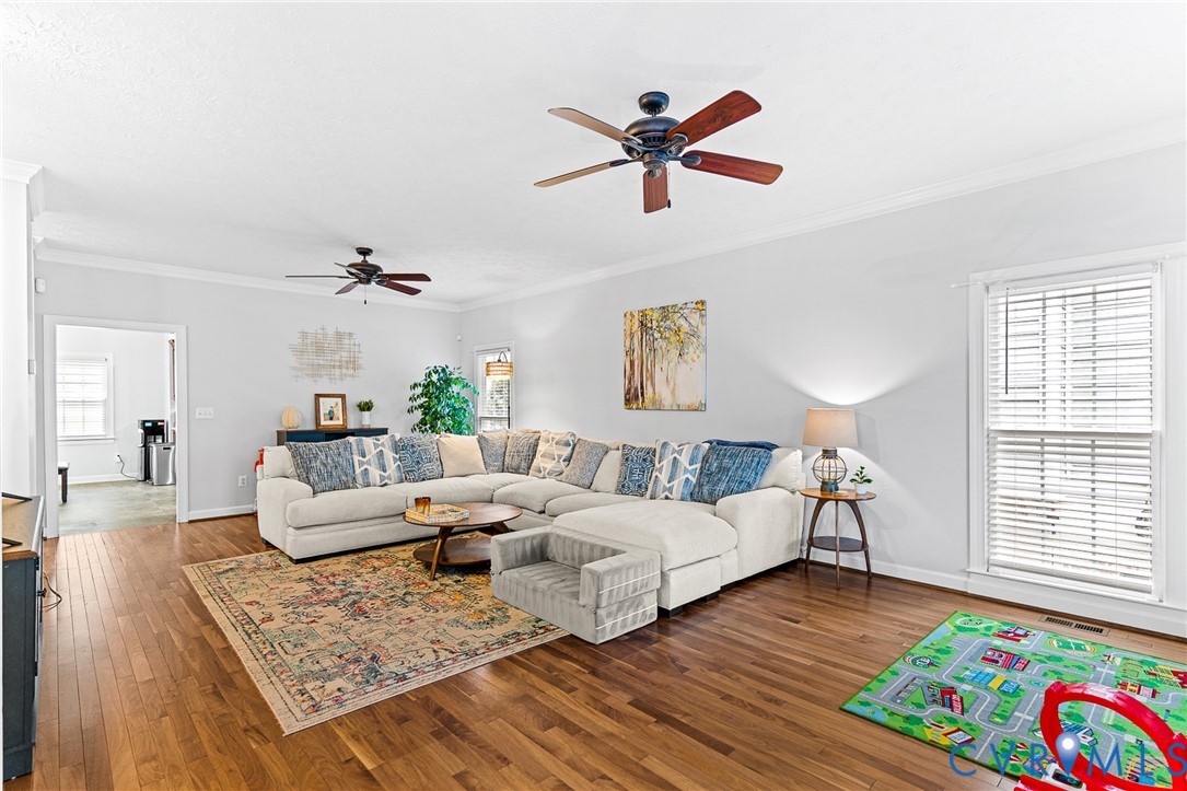 7254 Azalea Dr