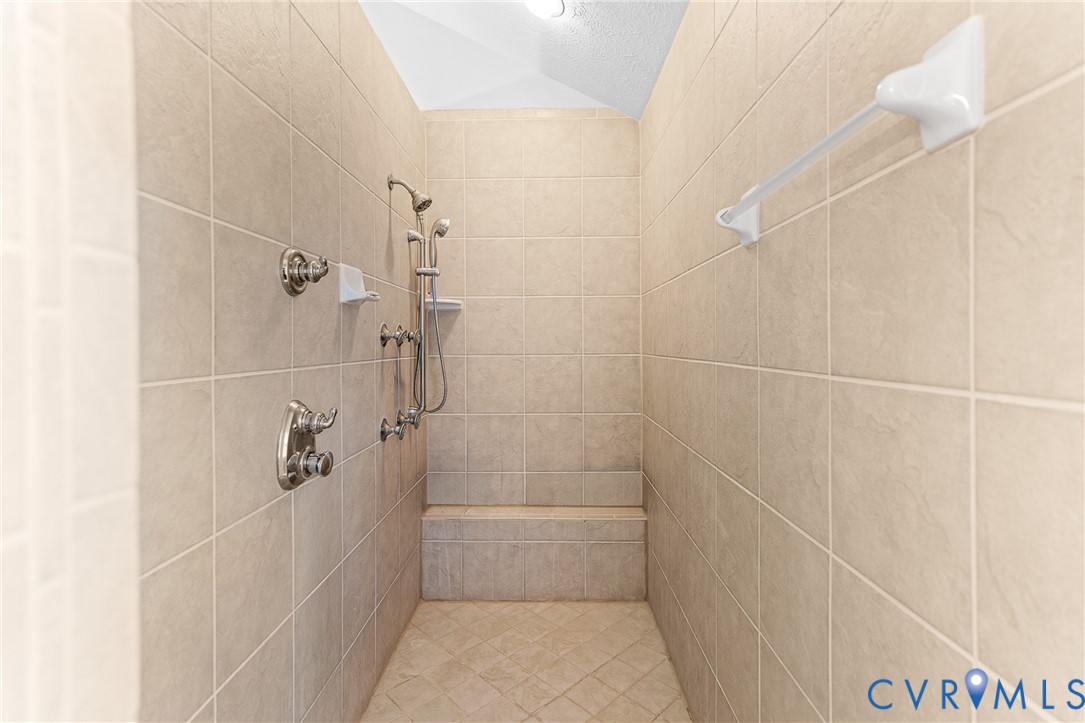 7254 Azalea Dr