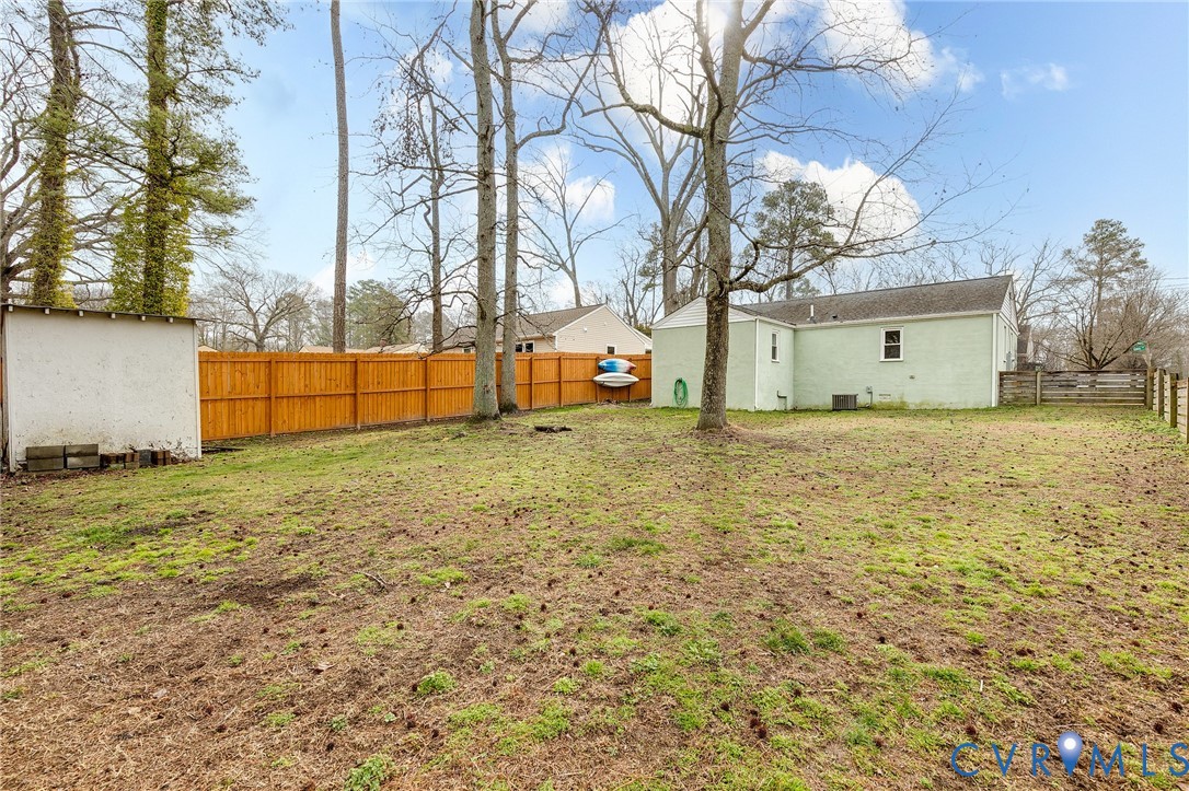 1600 Eden Ave