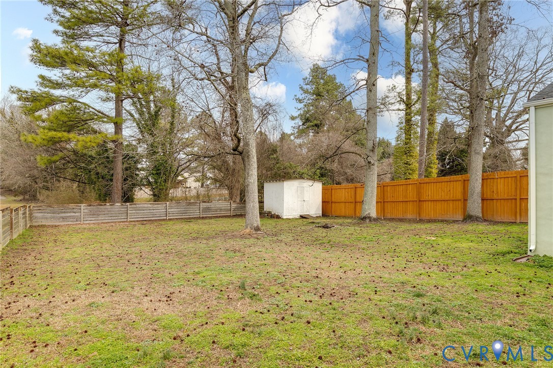 1600 Eden Ave