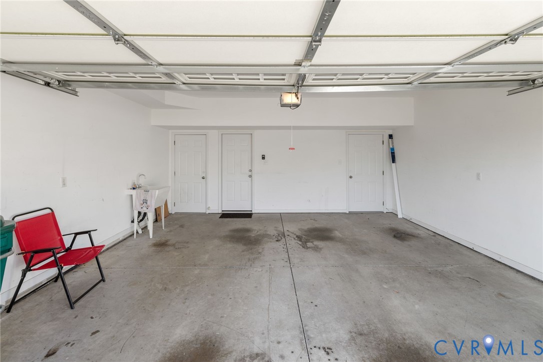 10912 Parkshire Ln