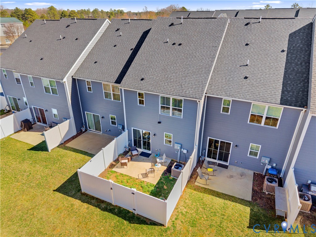 10212 Wenden Way