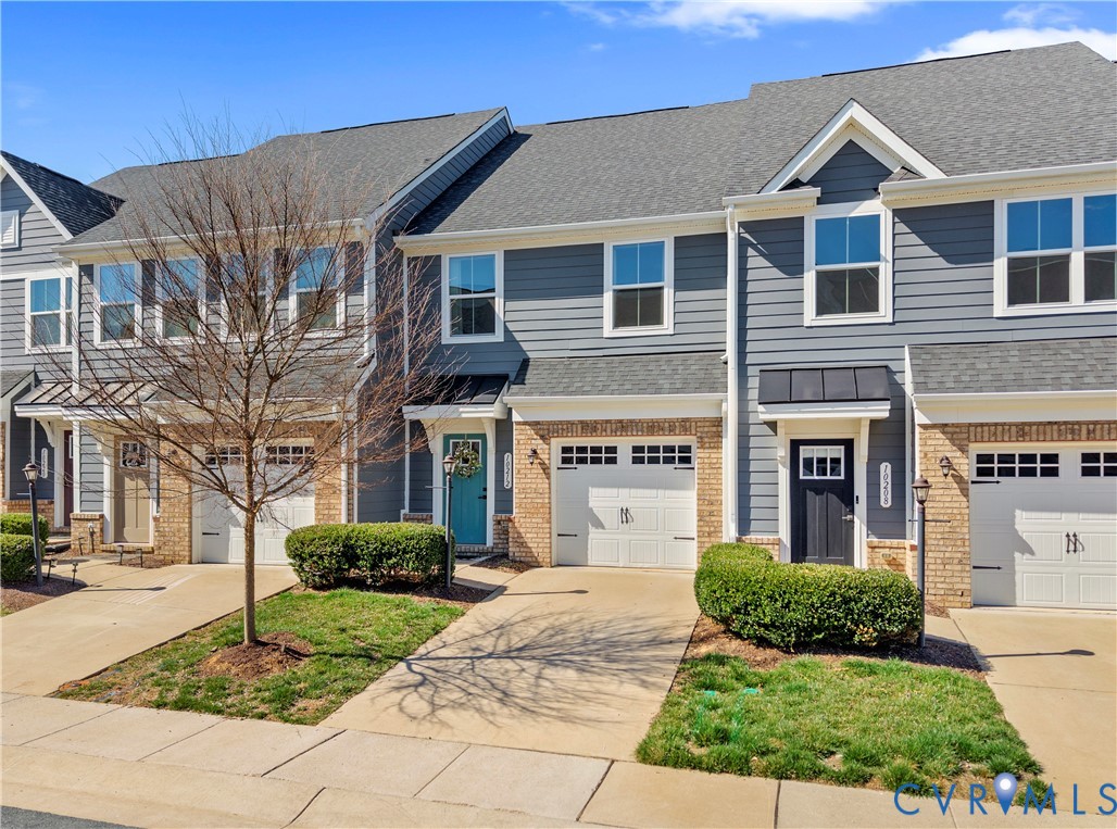 10212 Wenden Way