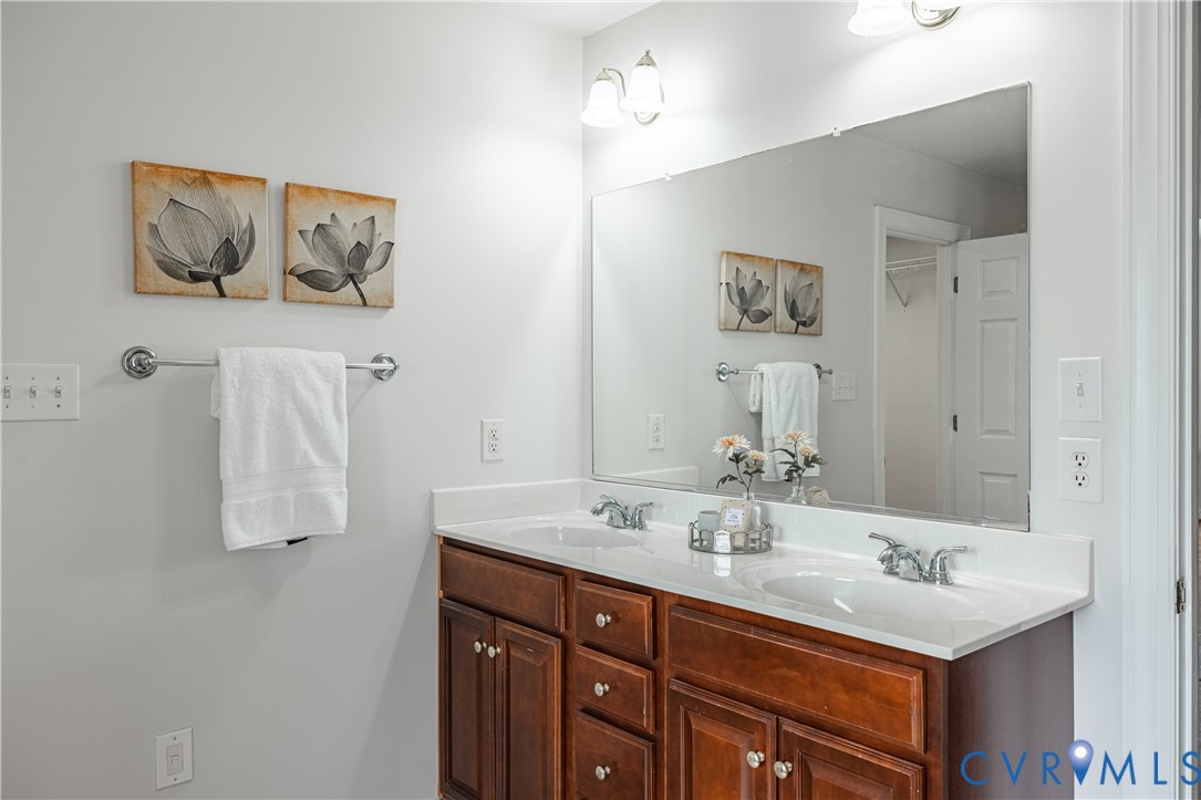 11114 Carrington Green Dr