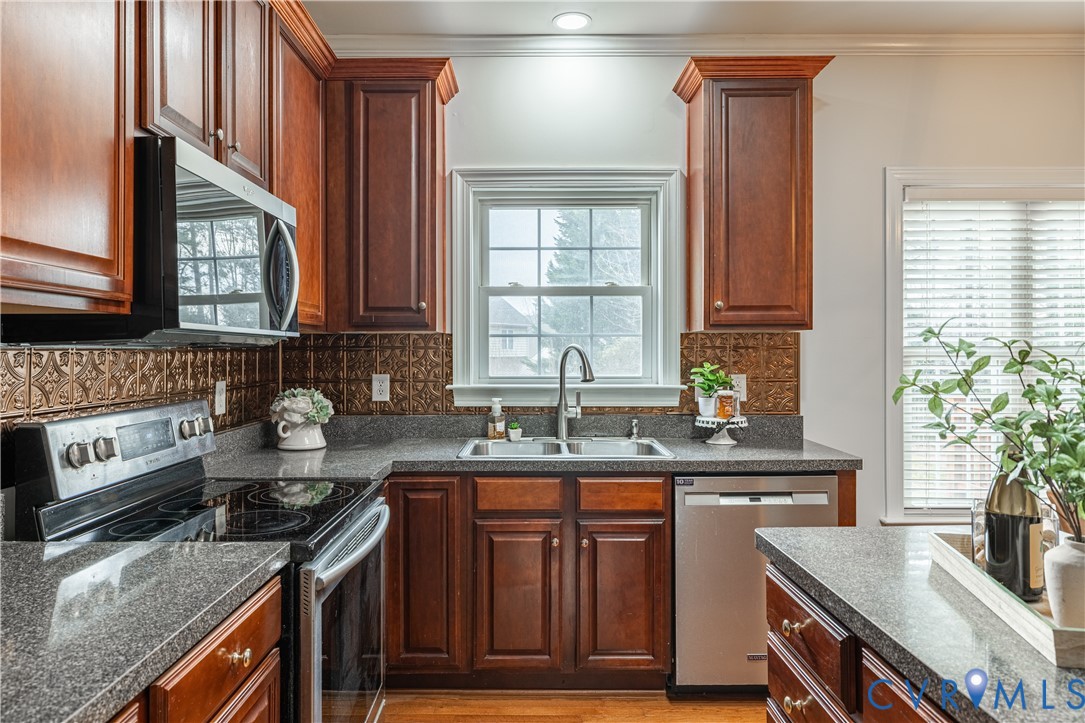 11114 Carrington Green Dr