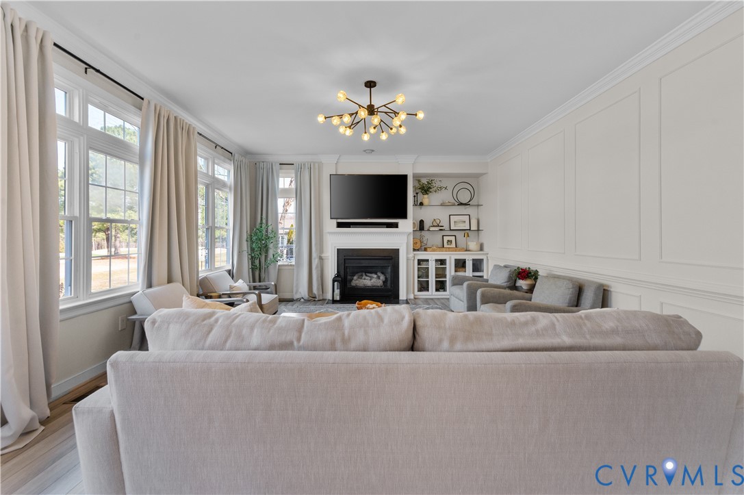 12145 Manor Park Dr