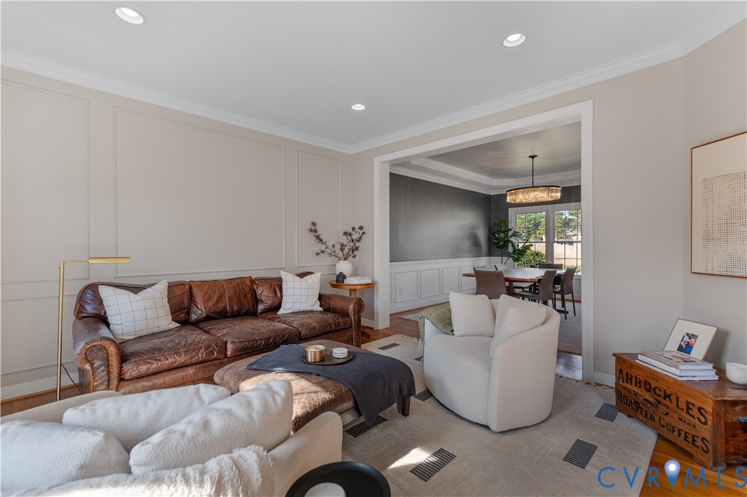 12145 Manor Park Dr