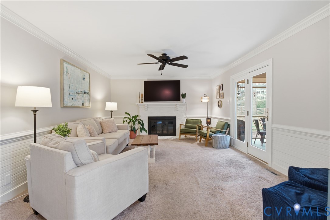 302 Ashtree Pl