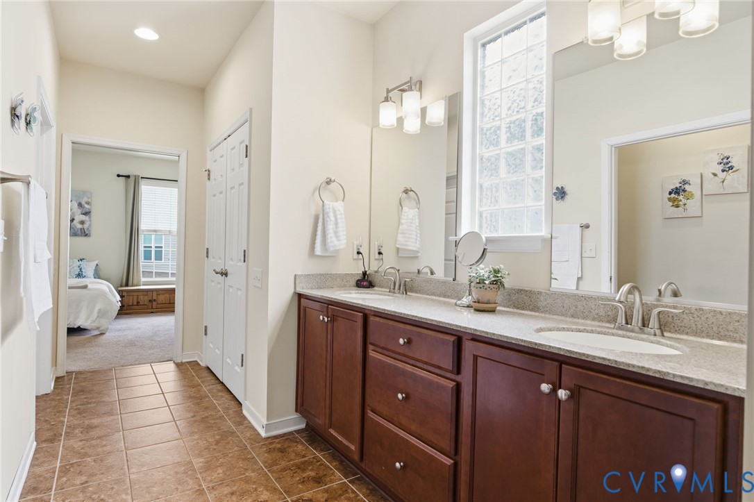 8164 Bridle Creek Ter