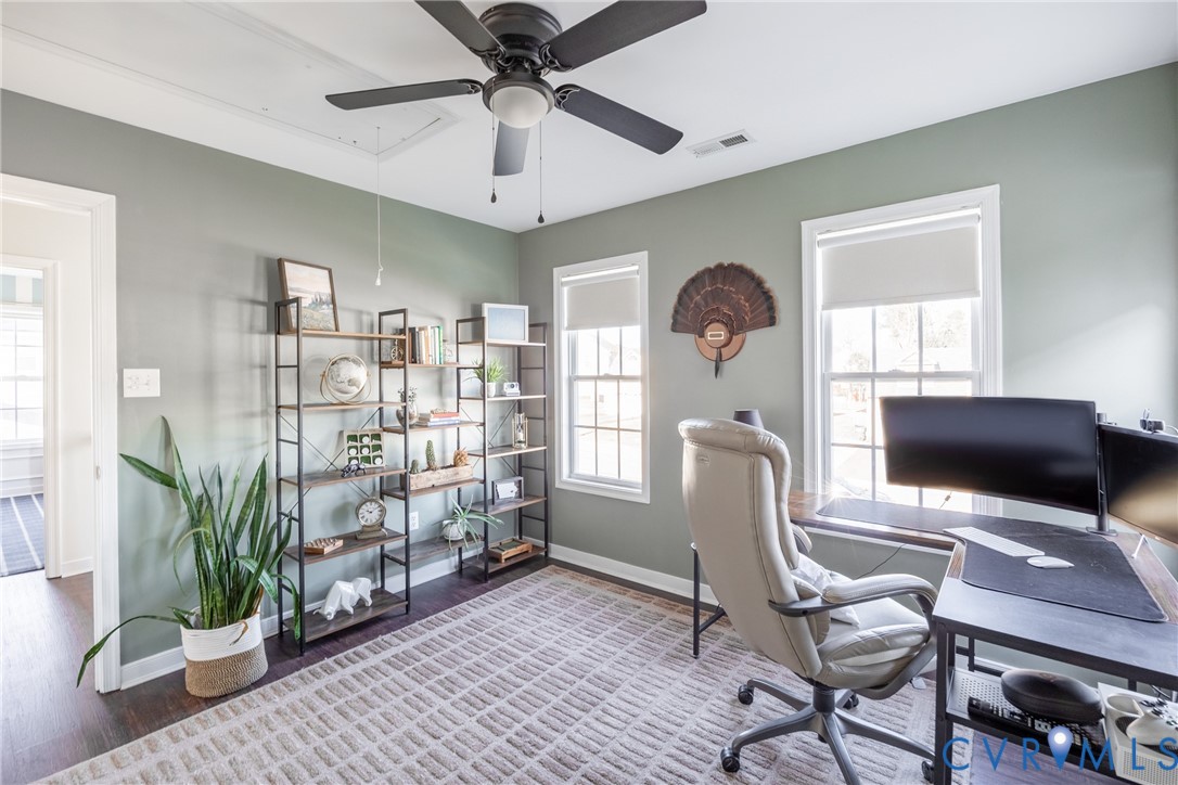 6949 Lake Caroline Dr