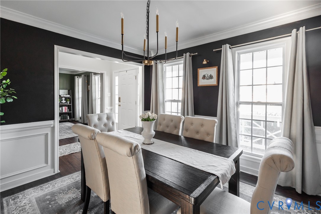 6949 Lake Caroline Dr