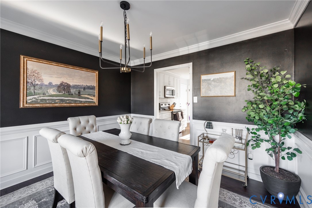 6949 Lake Caroline Dr