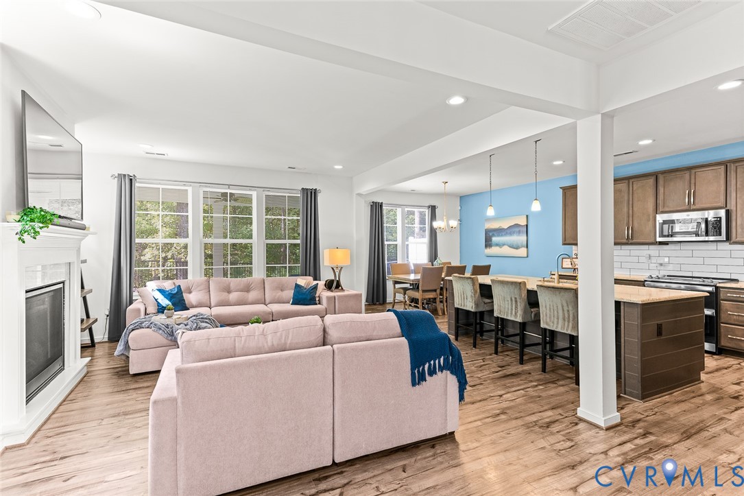 6948 Desert Candle Dr