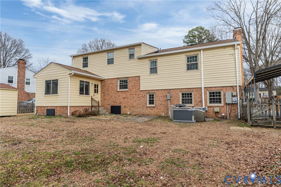 9201 Claymont Dr