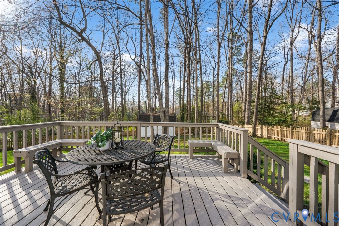 10227 Falconbridge Dr
