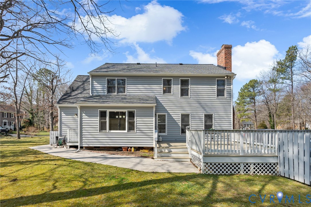 2611 Whispering Oaks Ter