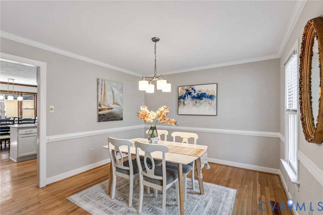 2611 Whispering Oaks Ter