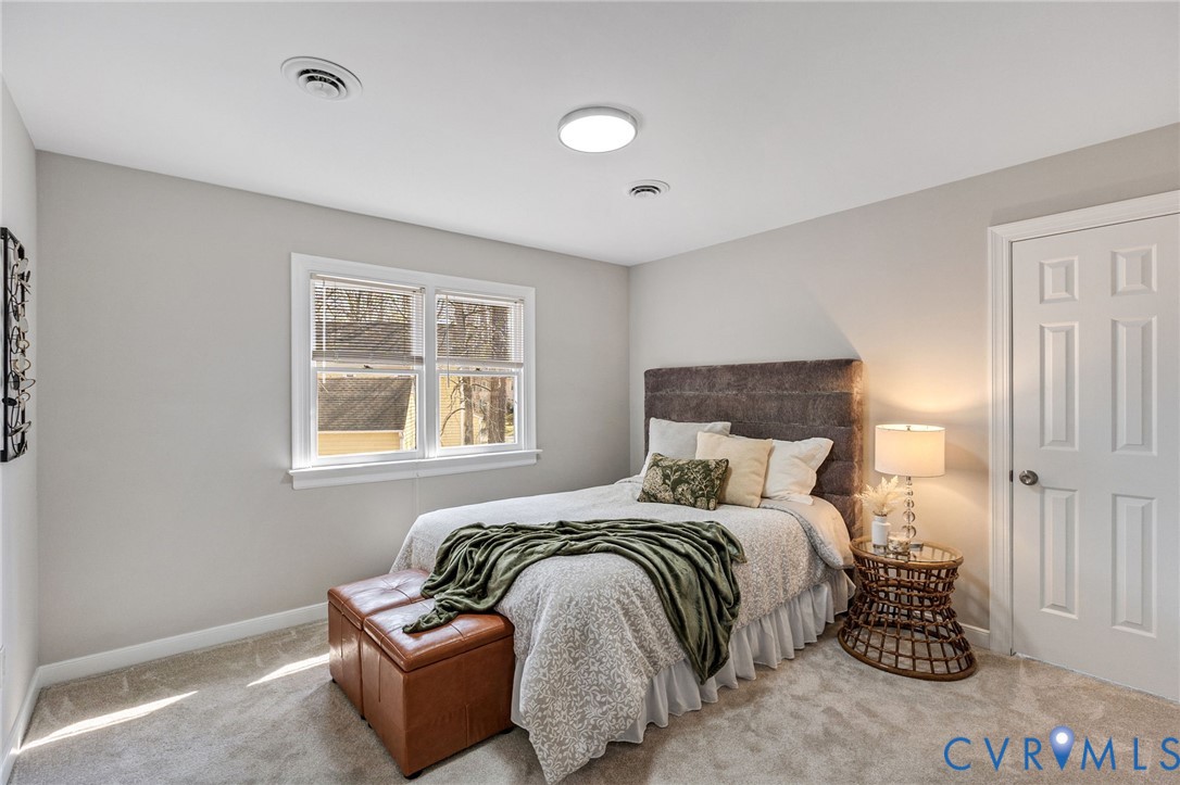 2611 Whispering Oaks Ter