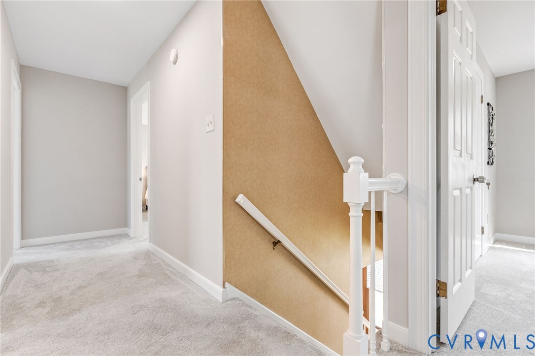 2611 Whispering Oaks Ter