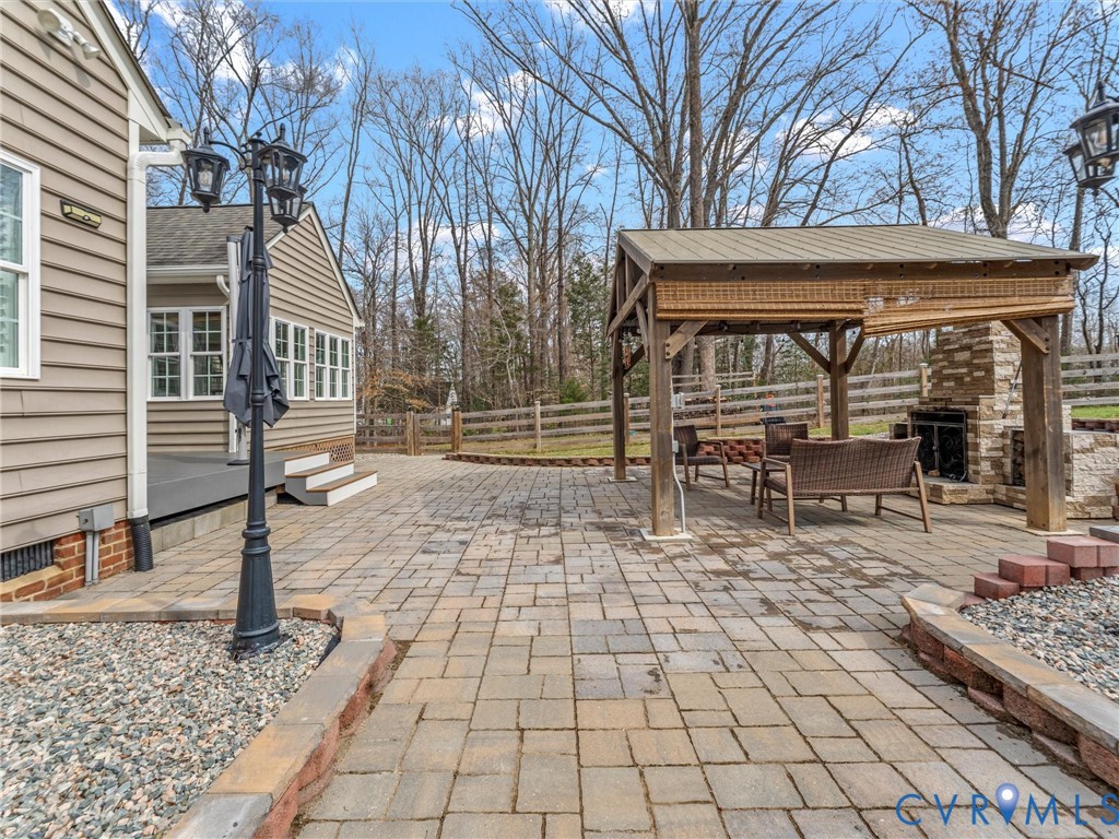 1555 Rocky Ford Rd