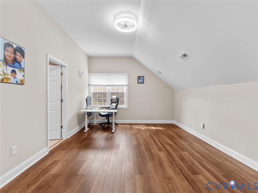 1555 Rocky Ford Rd