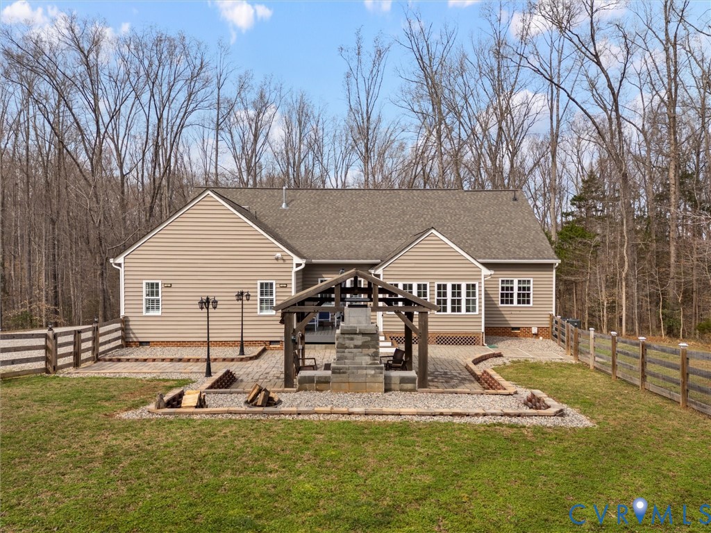1555 Rocky Ford Rd