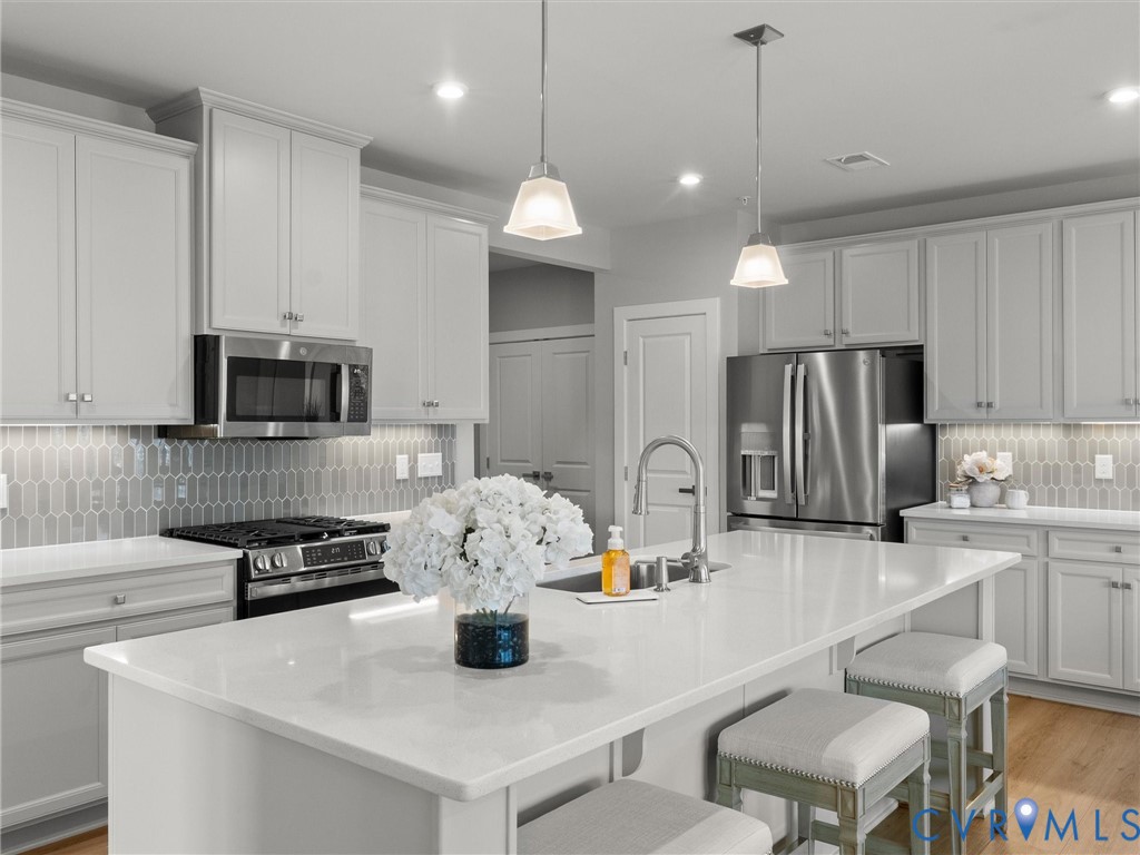 6725 Citory Way Unit#202