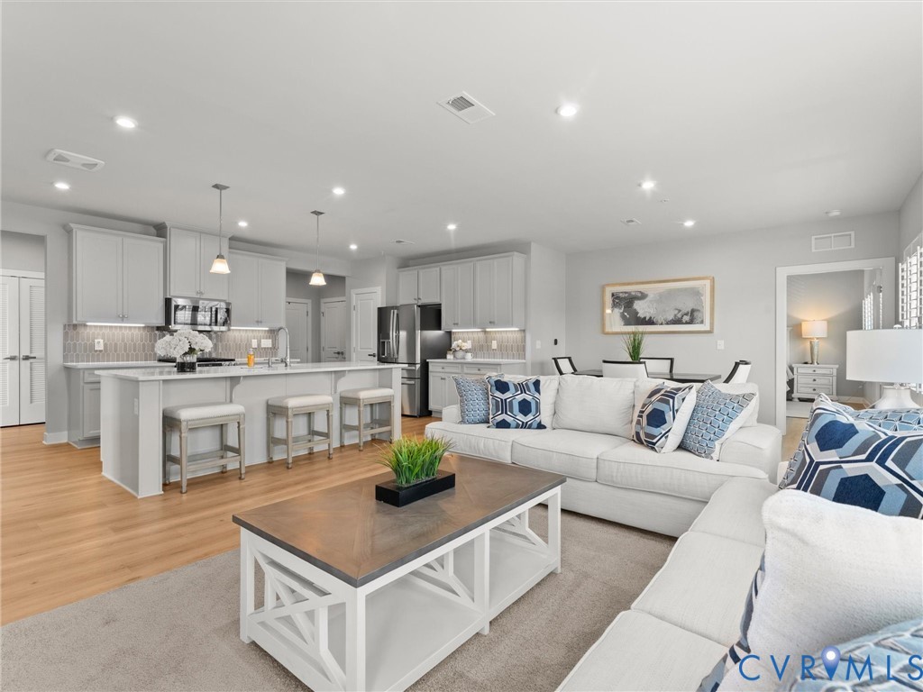 6725 Citory Way Unit#202